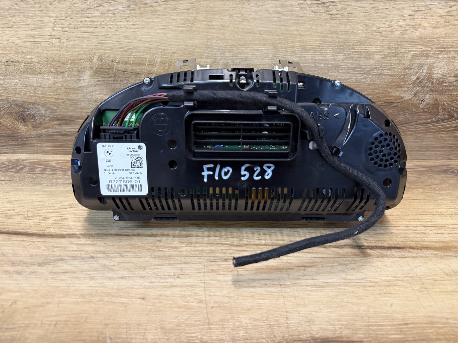 BMW F10 “5” FRONT DASH CLUSTER SPEEDOMETER INSTRUMENT GAUGE OEM (2011_2016)