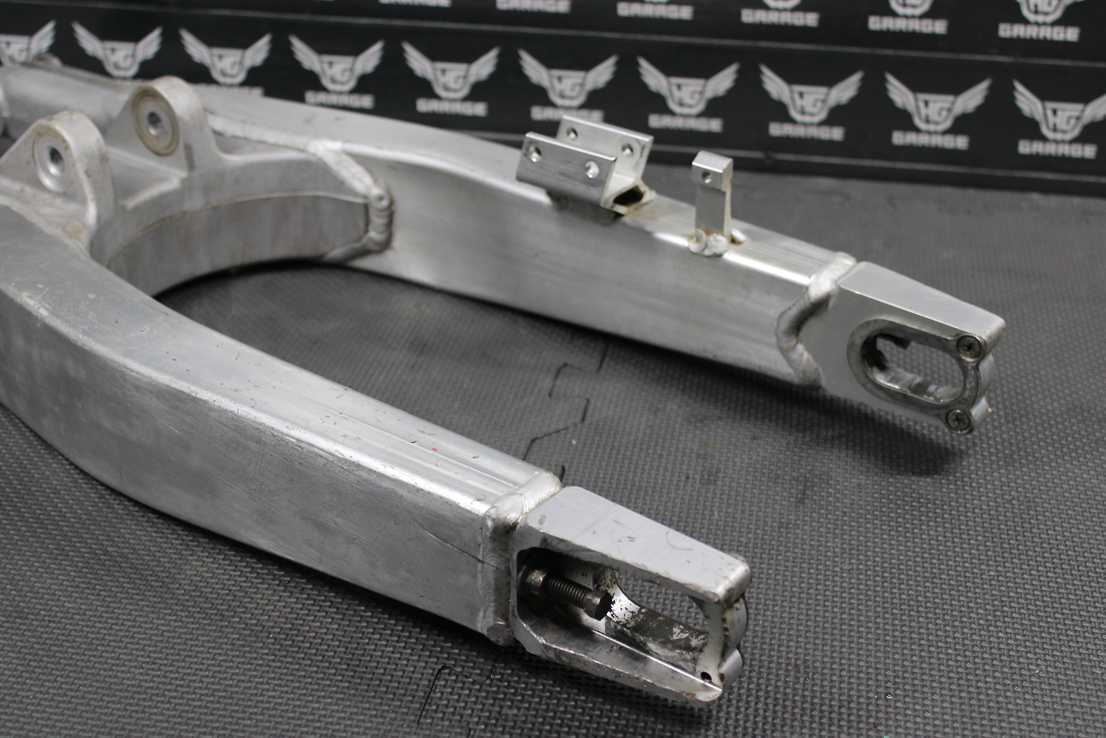 2001 Honda 00-01 CR125R OEM Swingarm Swing Arm Suspension Read Desc!