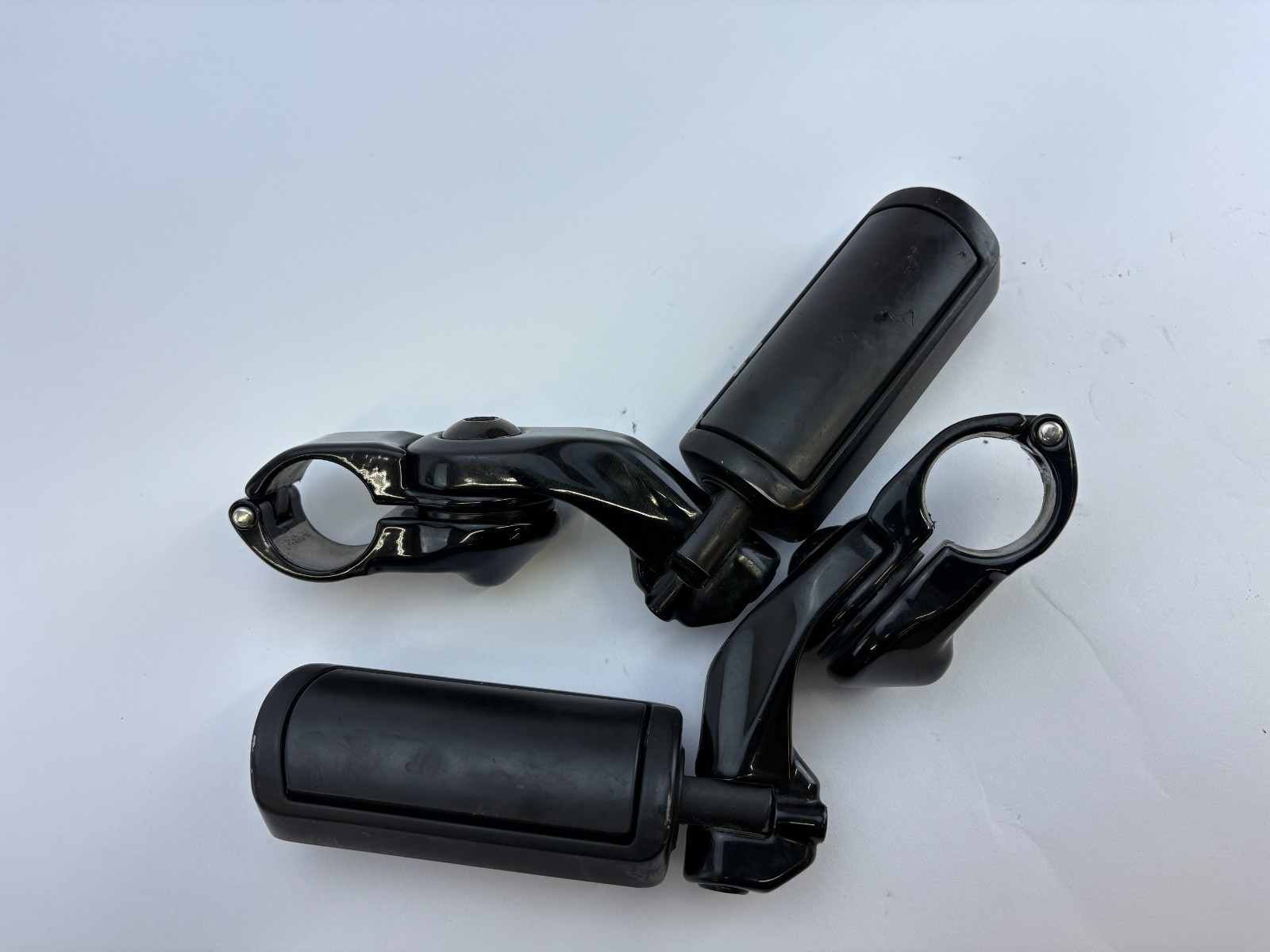 Harley black short skull adjustable highway footpegs footrest pegs