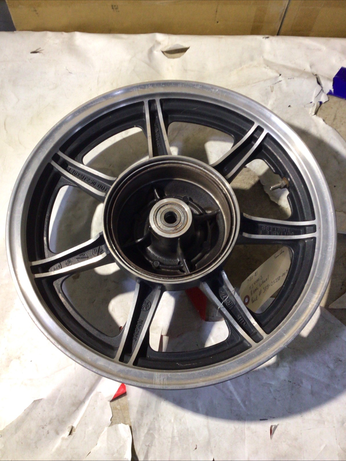 1980-81 Yamaha XS400S OEM Rear Wheel 2.5×16 3F9-25338-00-98