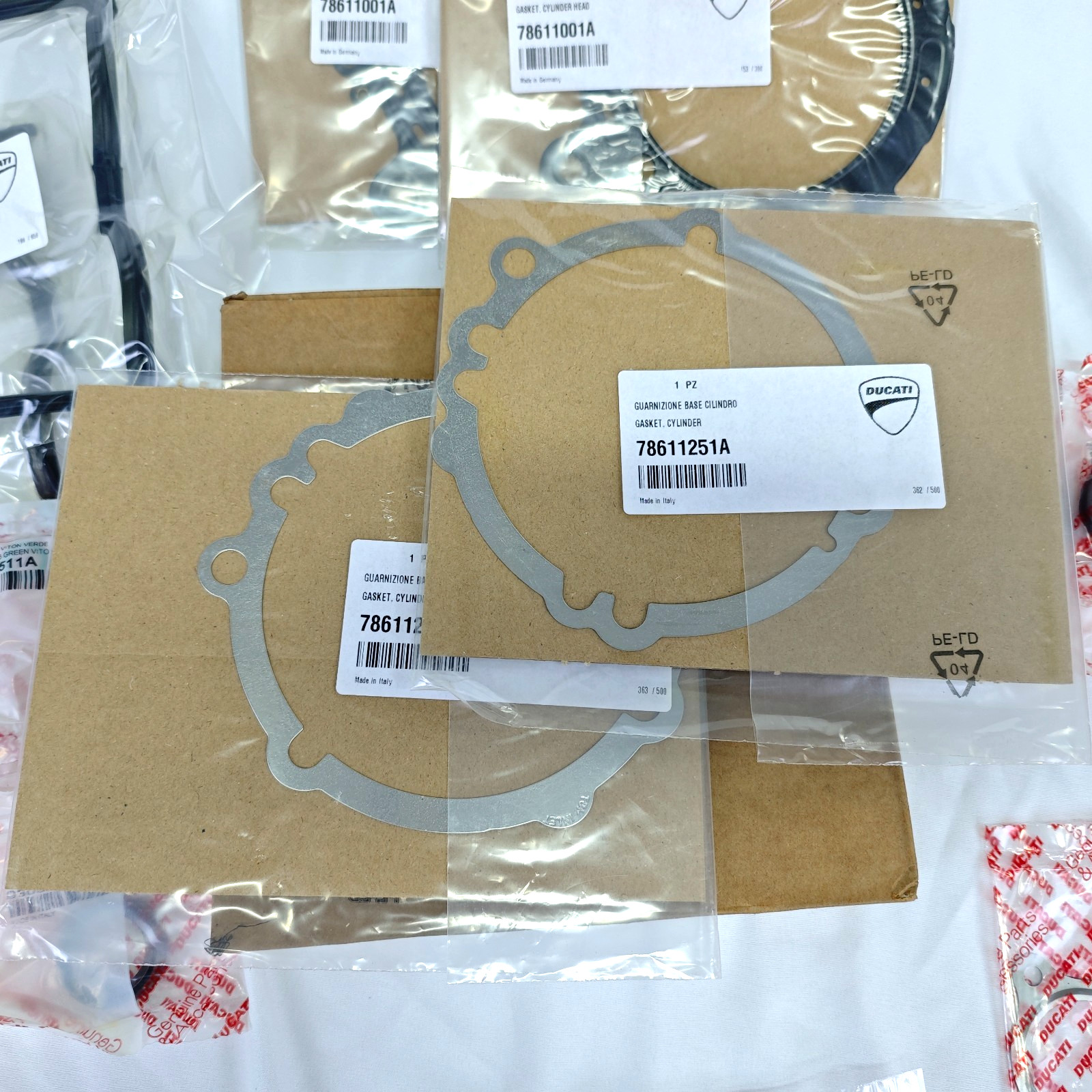 [New] Ducati Genuine Engine Gasket Set Diavel Multistrada 1200 1198 79120482A
