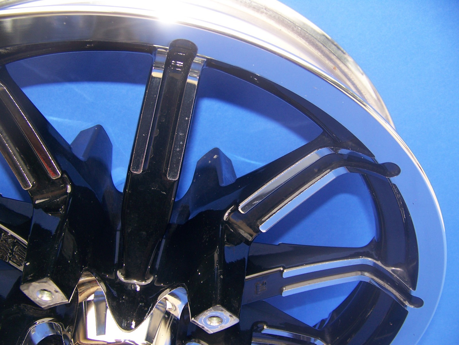 HARLEY 2014 AND LATER IMPELLER WHEELS ULTRA ROAD KING CHROME AND BLACK