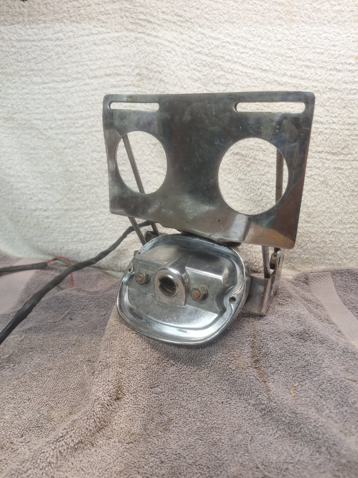 59993-80A Vtg Harley Softail Dyna Chrome License Plate Bracket Tail Light Mount