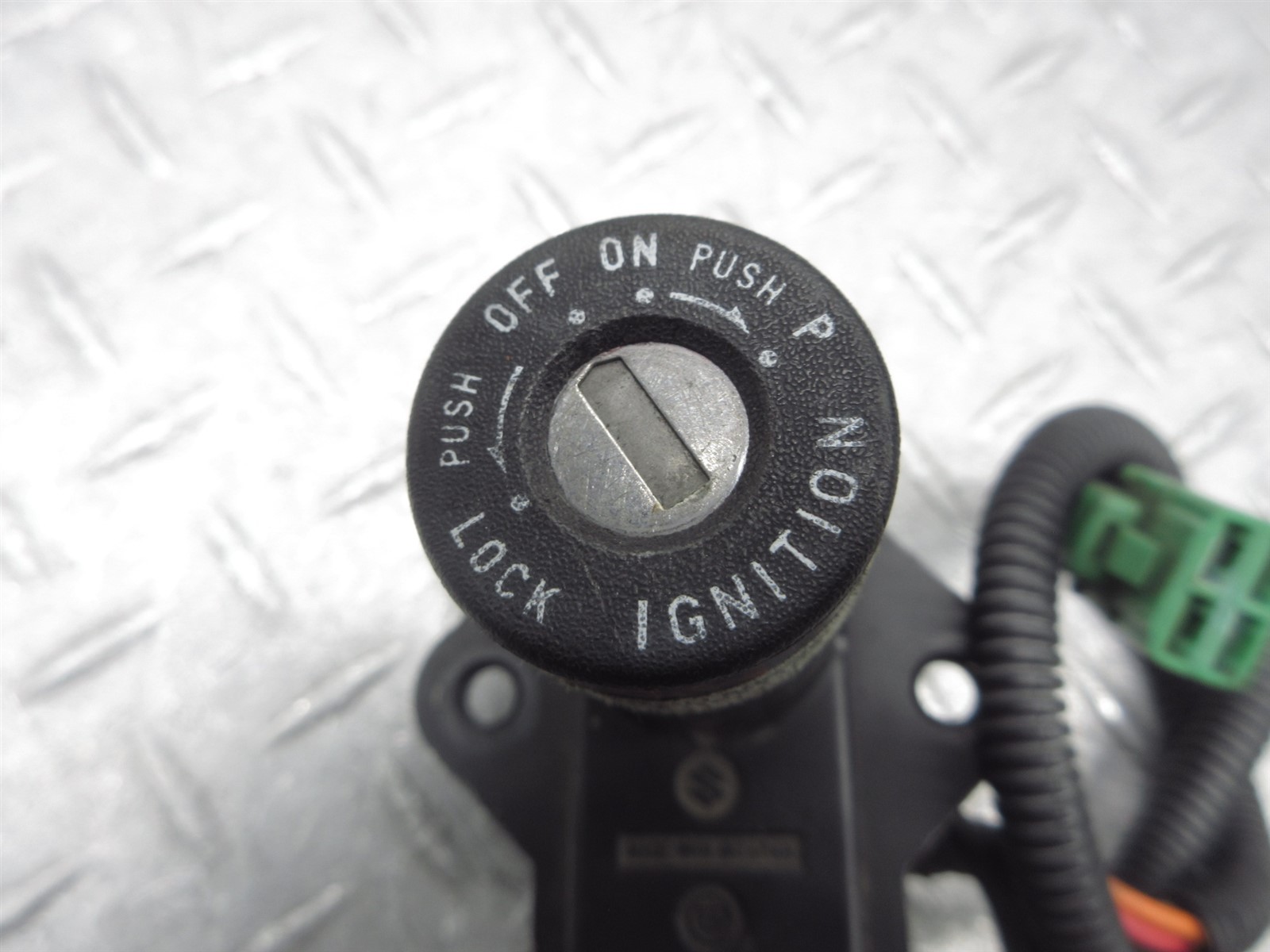 1988 88 Suzuki GSX1100 Ignition Switch Key Matching Oem