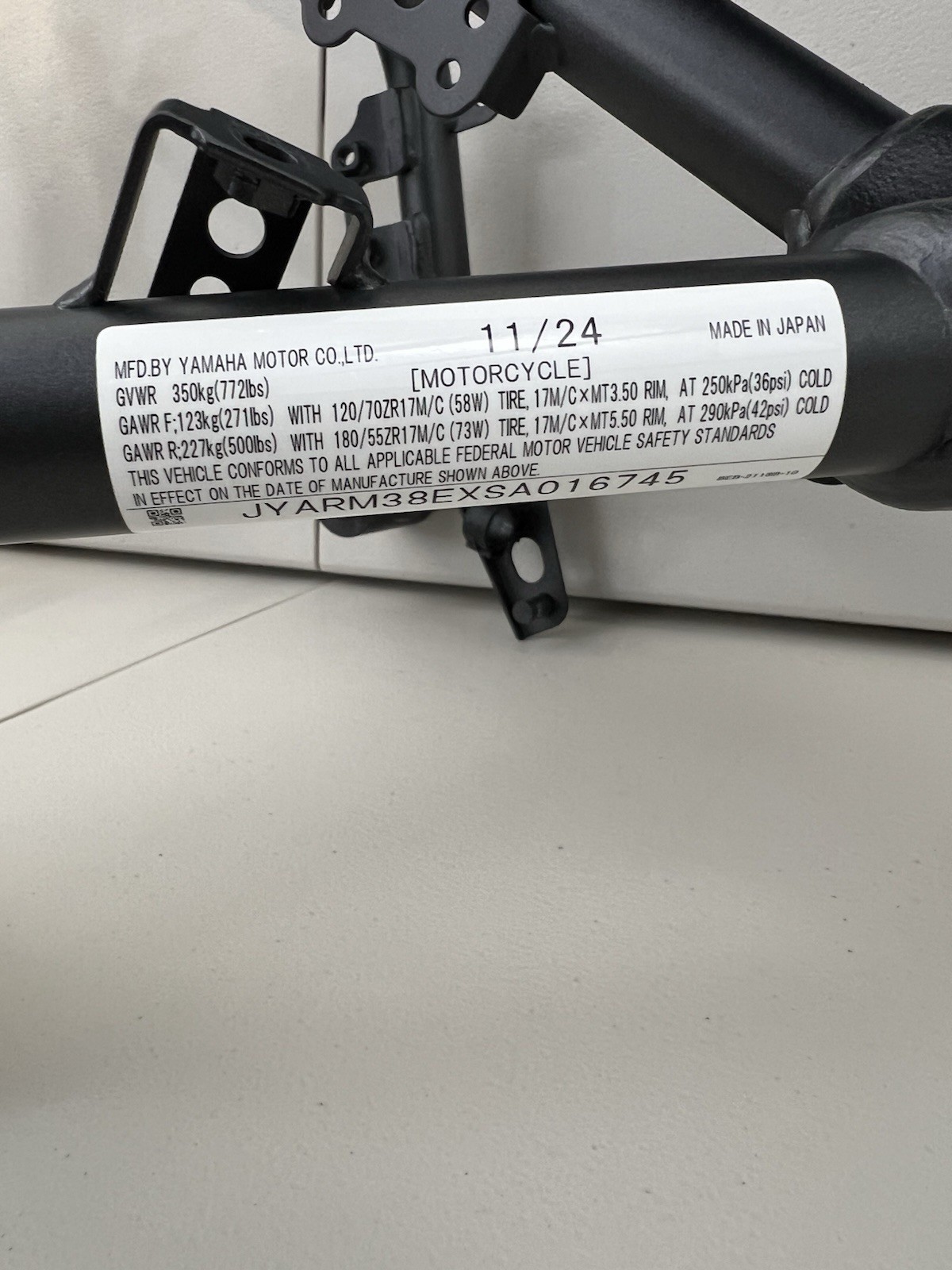 22 23 24 25 2025 Yamaha YZF-R7 YZF R7 Main Frame Chassis STRAIGHT SLVG REG OEM