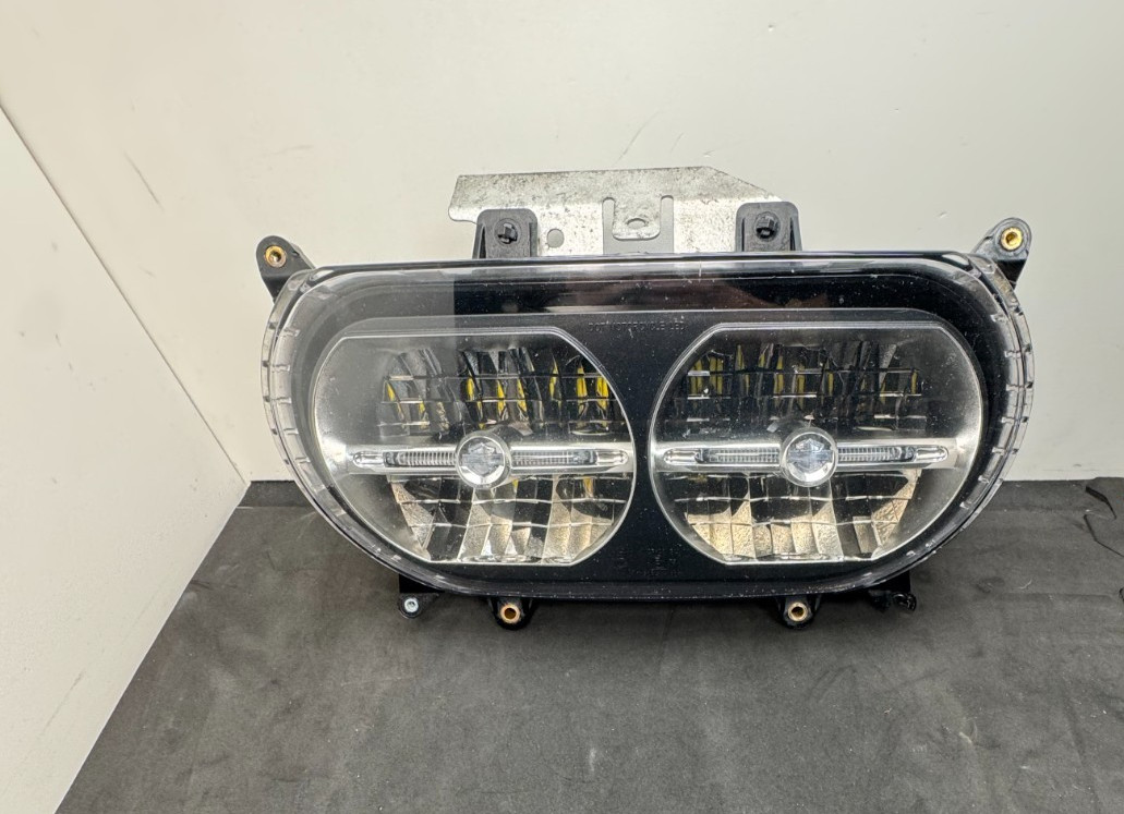 2015-2023 Harley Road Glide LED Headlight OEM 67700199 1 Broken Mounting Tab U2