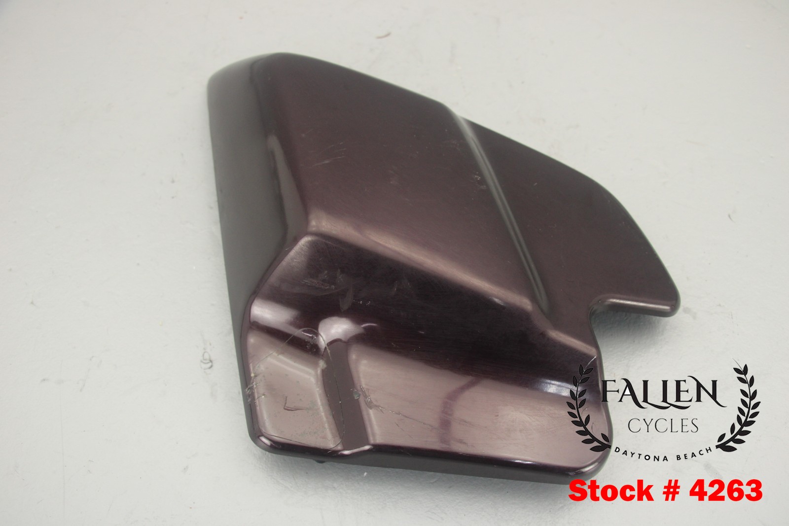 2006 Harley Street Glide RIGHT Side Frame Cover Panel BLACK CHERRY #4263