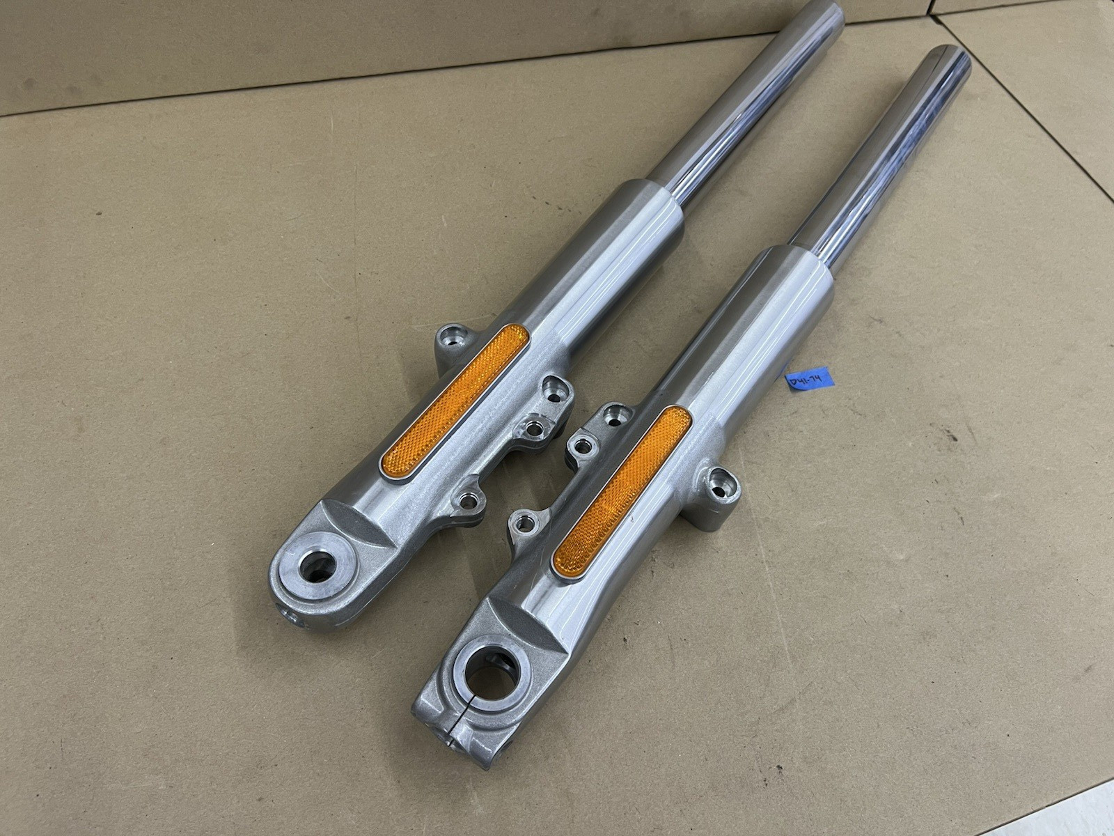 2014-2024 Harley-Davidson Tri Glide Trike Fork Legs 45400215 BENT