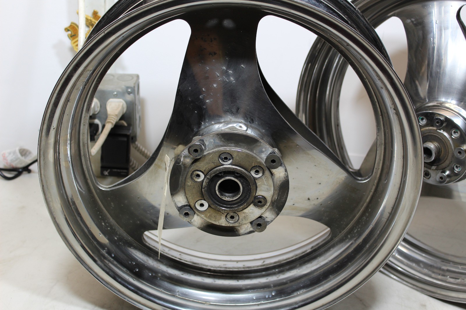 Buell X1 S1 M2 PM Chrome Plated Wheel Set 17×3.5 17×5.5″ Straight Pitting