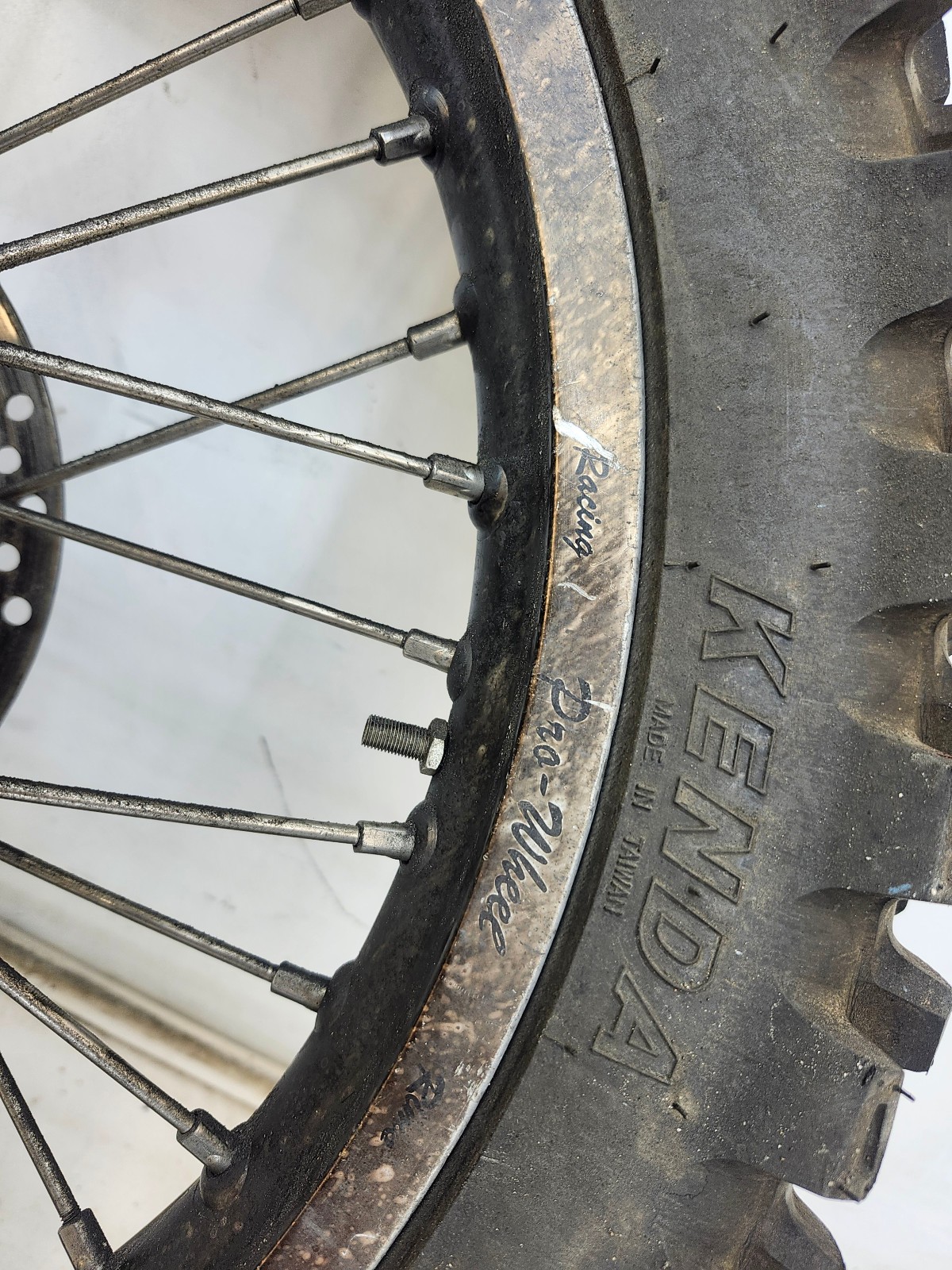 96-99 Yamaha YZ125 Rear Rim Back Wheel Tire Straight OEM 19″ Diameter 19 x 2.15