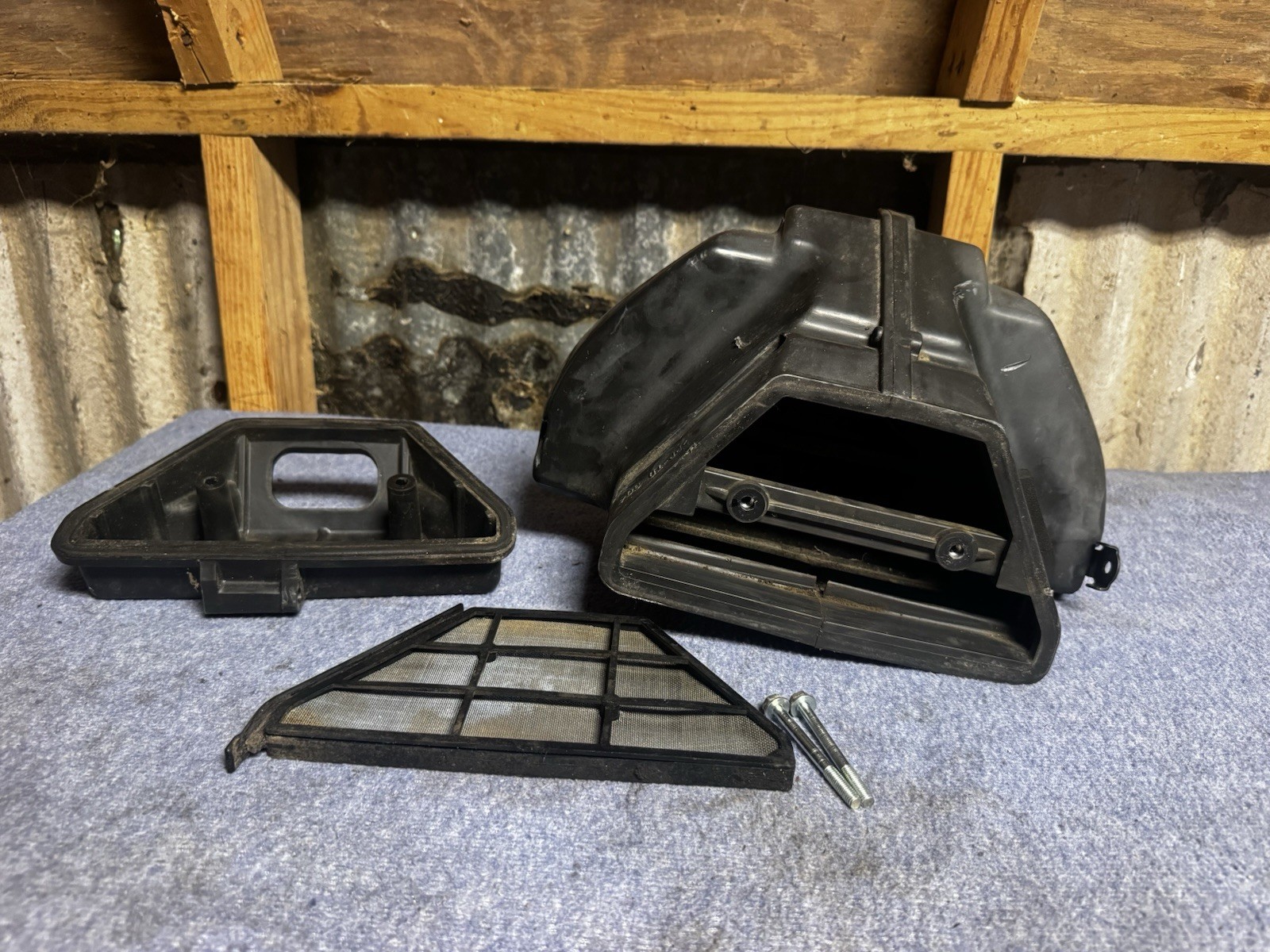 96-09 Kawasaki Vulcan 500 EN500C Complete Airbox Assembly