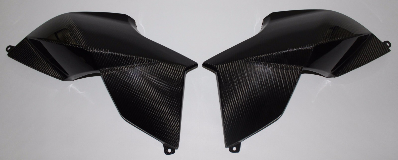 Aprilia Dorsoduro 750, 900, 1200 Side Fairings – 100% Carbon Fiber
