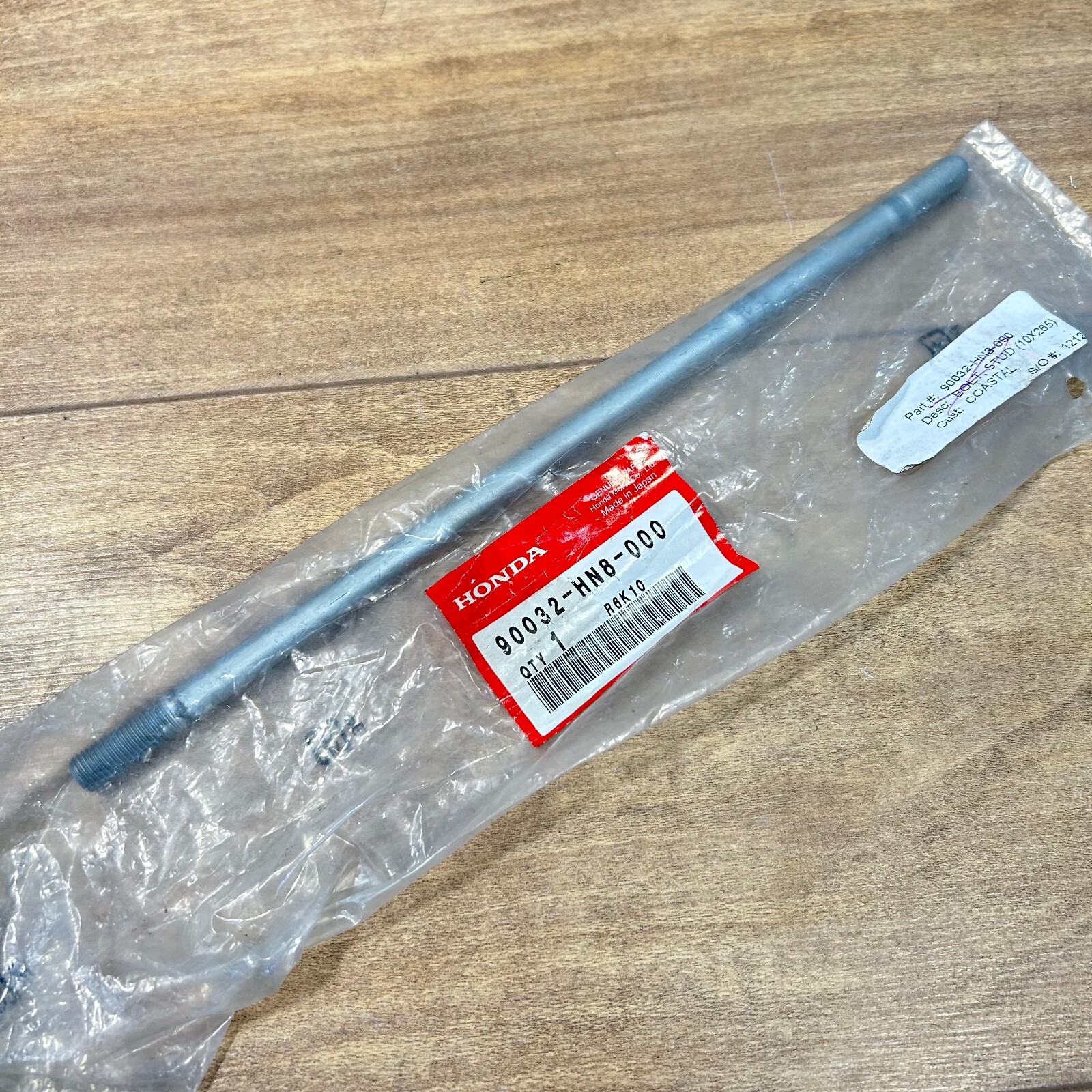 Honda OEM NEW NOS 10X265 CYLINDER STUD / 90032-HN8-000 / TRX680 TRX650 SXS700