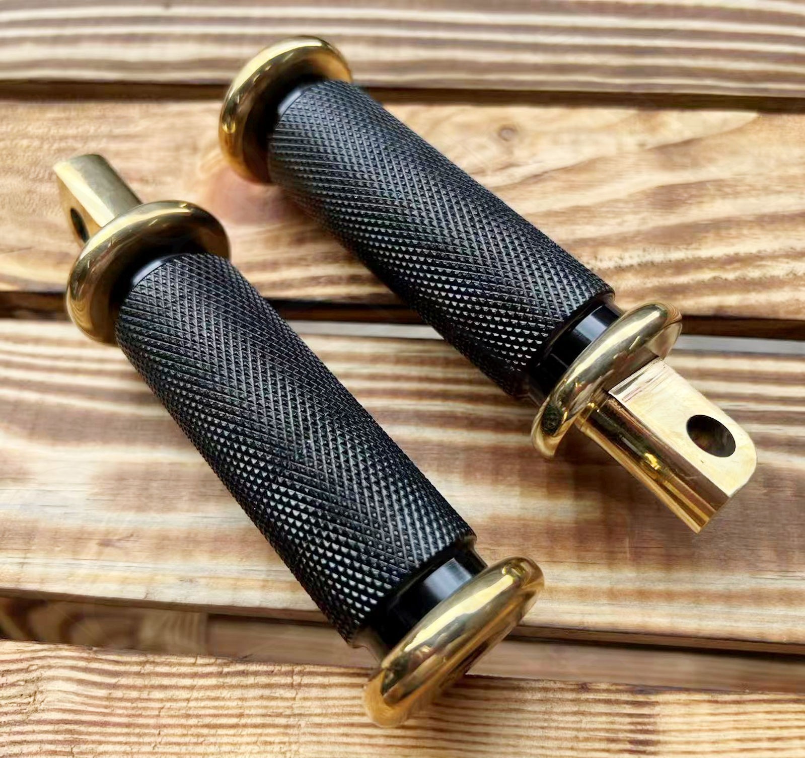 Bobber Chopper Custom Solid Brass& Alloy Footpegs Footrest Pair Dimpled Black