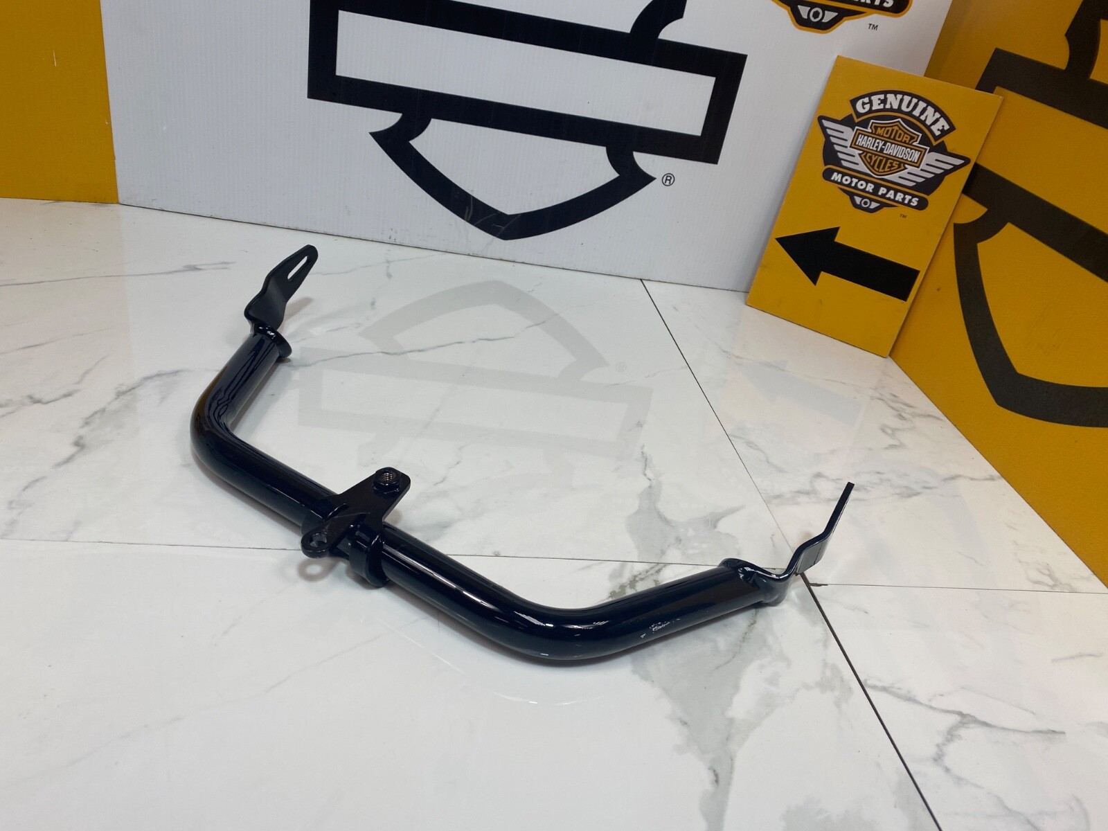 🔥14-25 OEM Harley Touring Chopped Engine Guard Crash Bar & Fairing support🔥