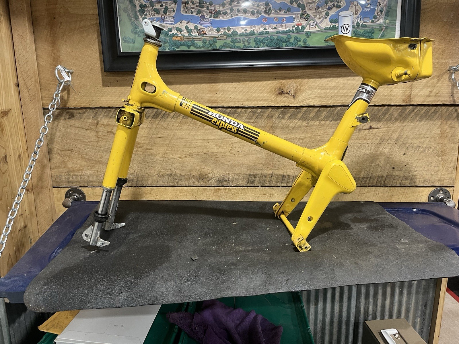 Honda Express NC50 Frame Front Forks 50100-147-970ZC PARAKEET YELLOW