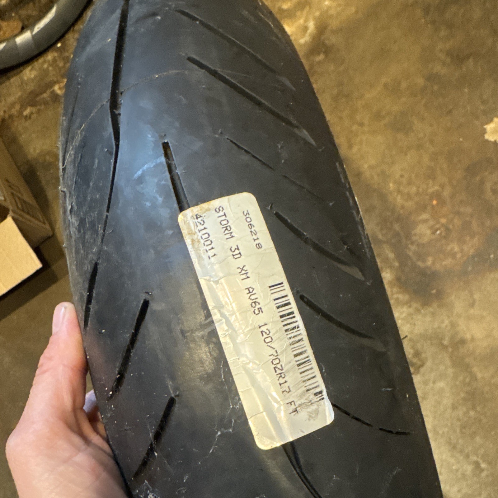 Avon AV65 Storm 3D XM Radial Front Tire