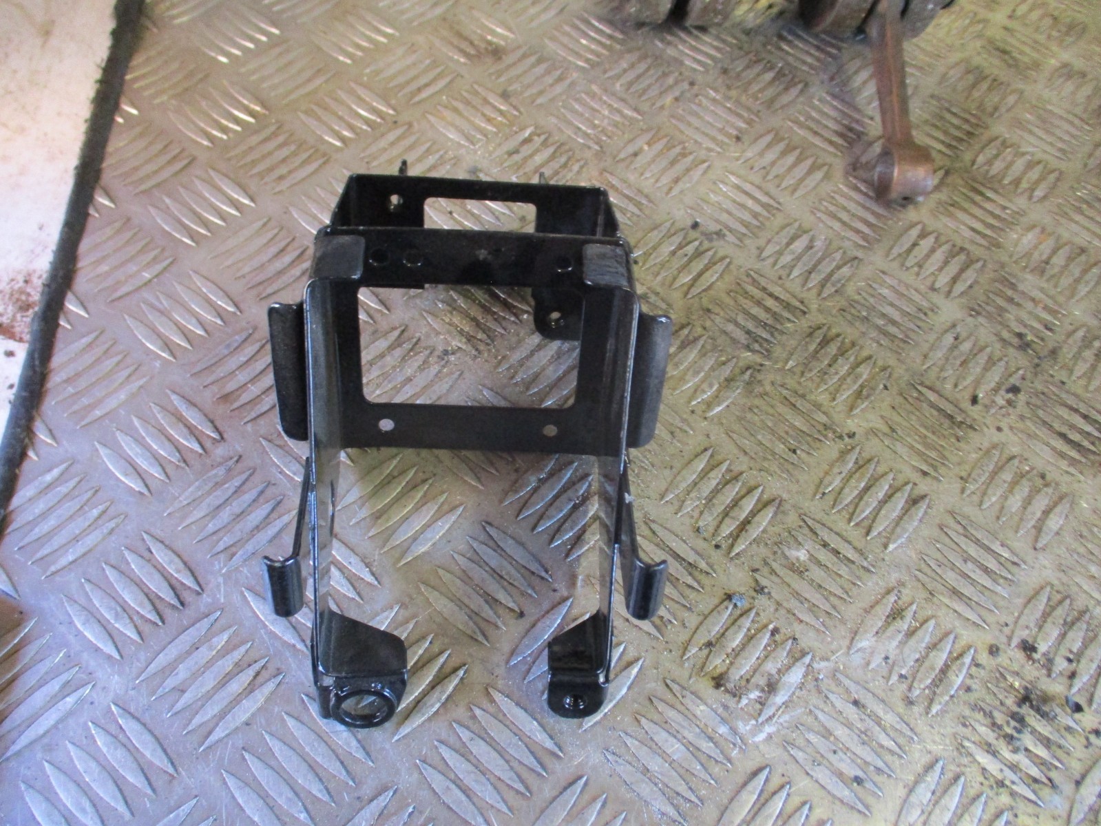 YAMAHA RD250 RD350 YR5 YDS7 BATTERY TRAY SEE DESCRIPTION