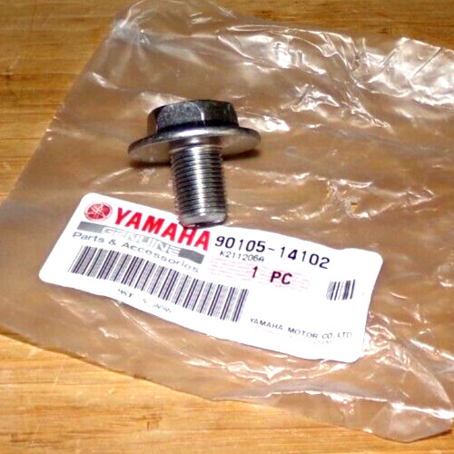 YAMAHA TOP TRIPLE CLAMP CENTER BOLT YTM225DX, YTM225, YTM200, RZ350, XT350,XT600
