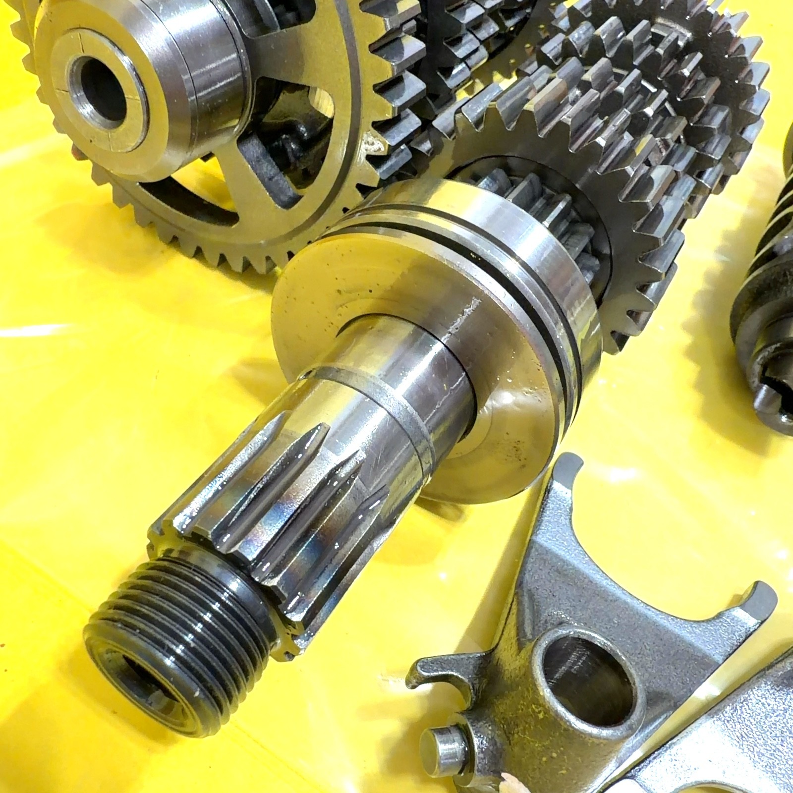 25-26 KAWASAKI NINJA ZX4RR ZX4R OEM ENGINE MOTOR TRANSMISSION TRANNY GEARS