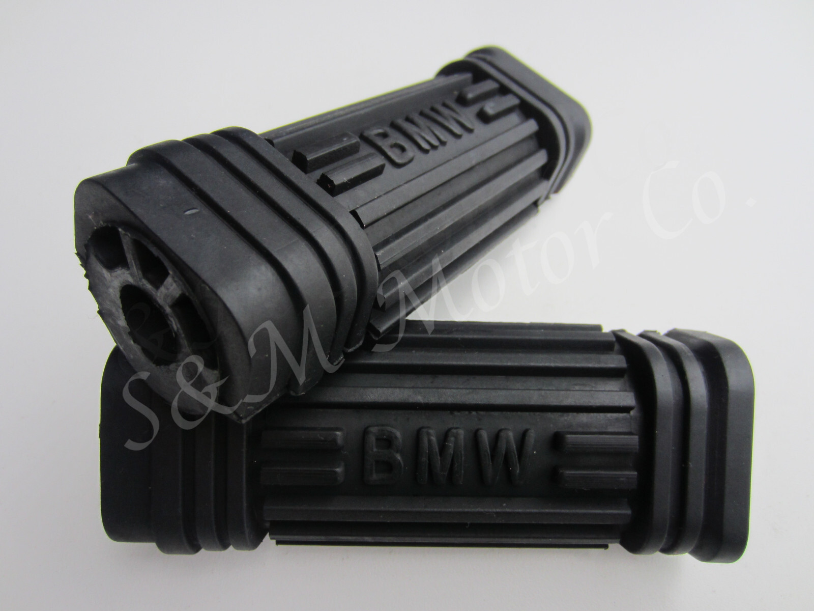 BMW FOOT REST PEG RUBBER R45 R65 R80RT R100RT R100RS 46711242046 46 71 1 242 046