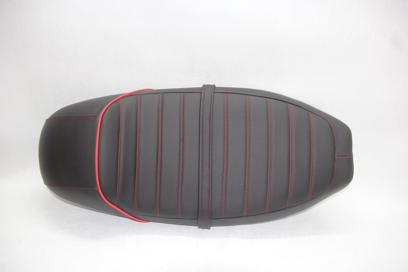 1970-1972 Yamaha XS1 XS1B XS2 SX650 low profile motorcycle seat CODE : S2077
