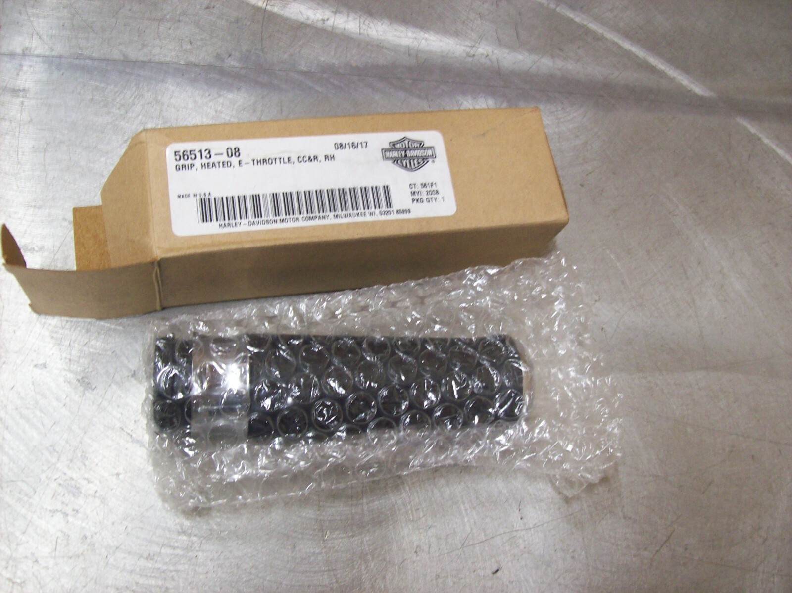 HD23) Harley-Davidson Genuine OEM NOS Heated Grip 56513-08