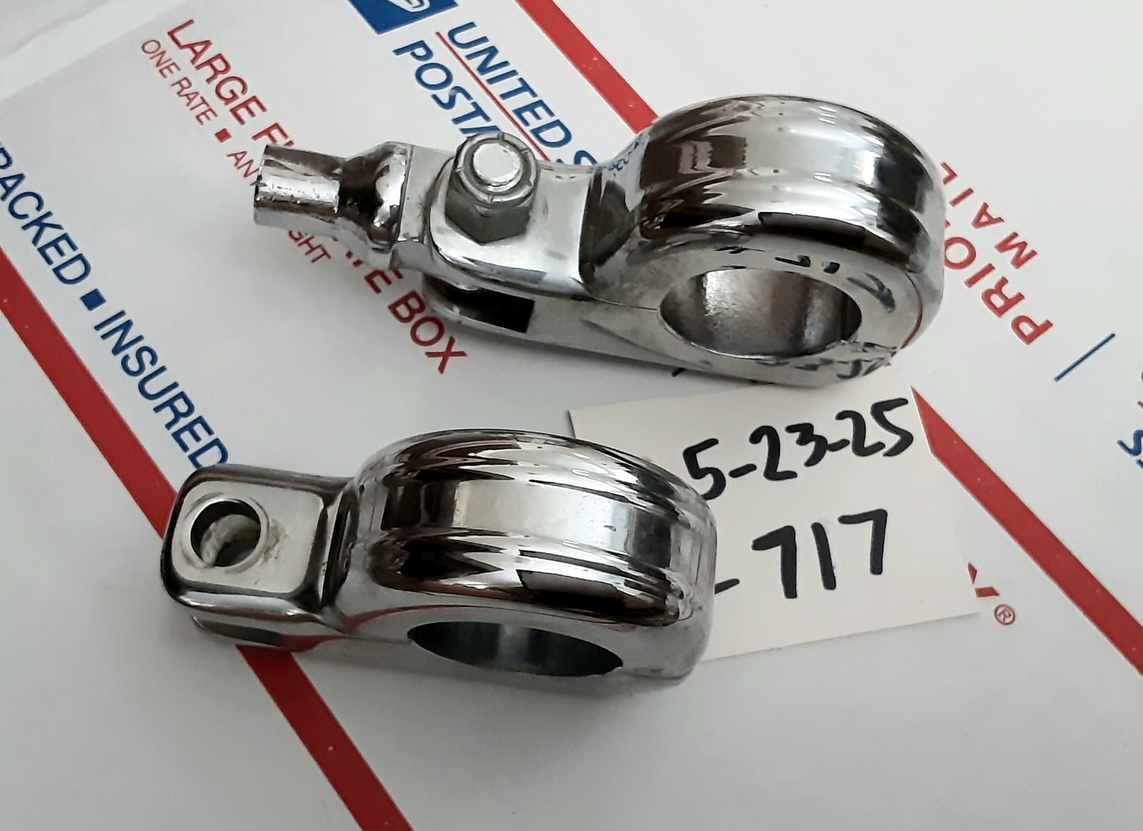 OEM Harley-Davidson 1.25 in. Chrome Engine Guard Highway Peg Mounts