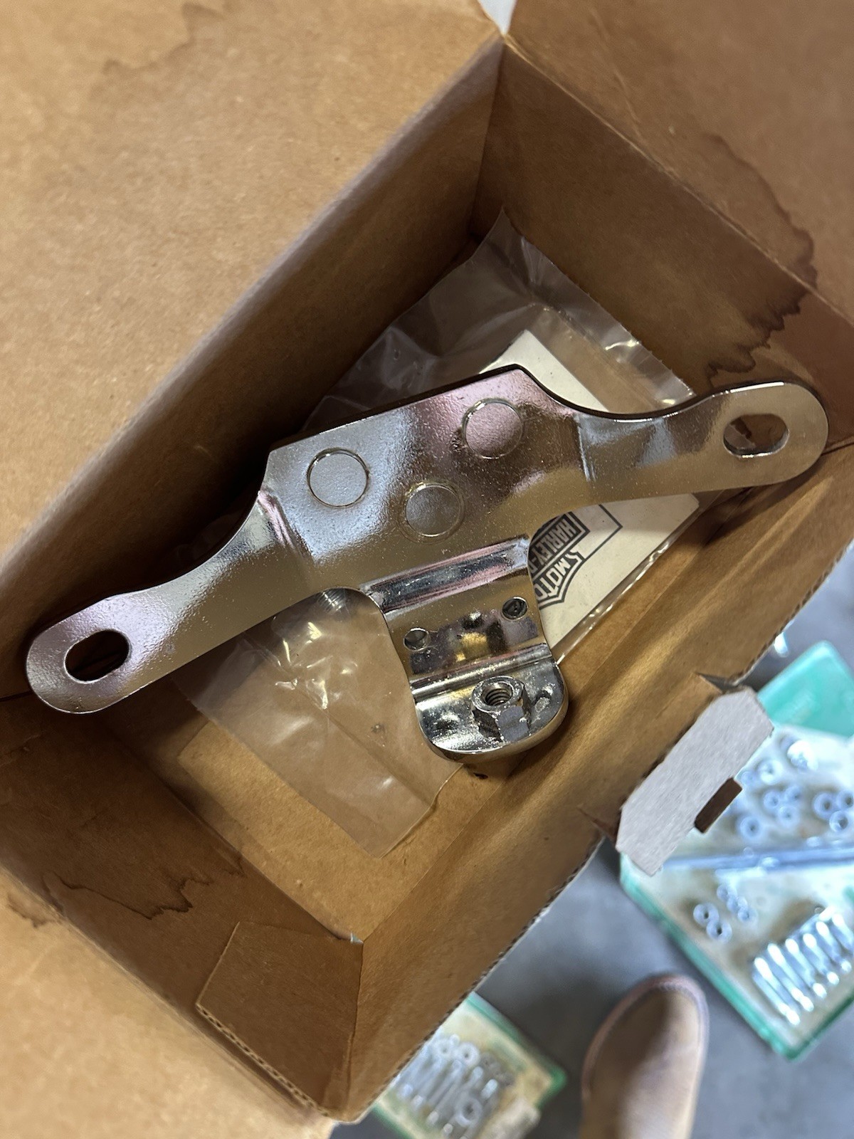 Harley-Davidson upper motor mount for EFI Softail motorcycles 2000-2005 69146-03