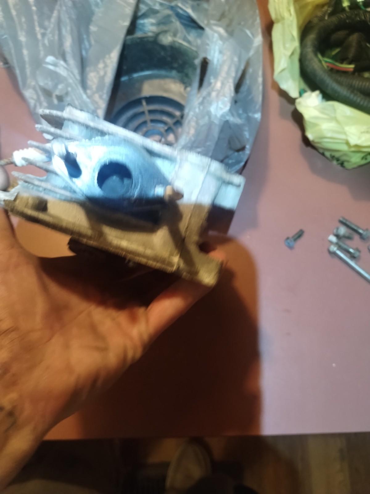 CYLINDER HEAD with Valves for 50cc engine NO EGR – Chinese SCOOTER 238