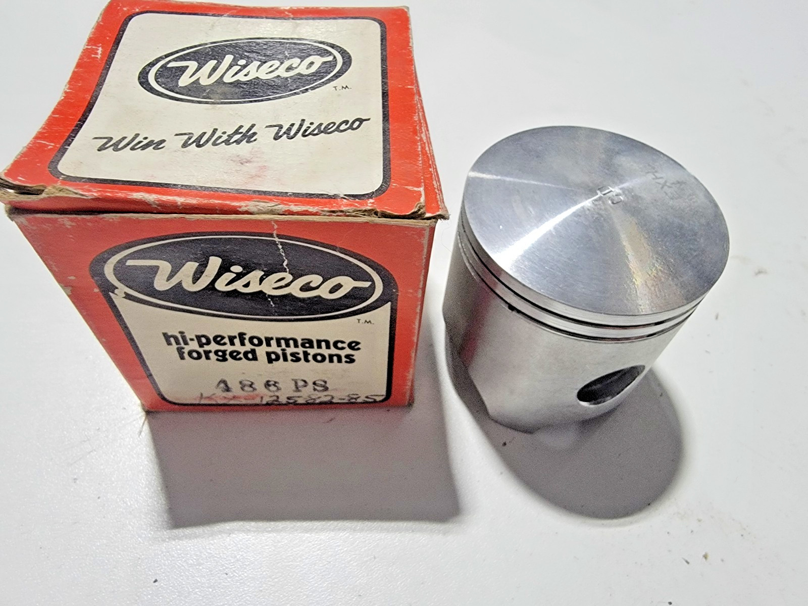 Vintage Wiseco Piston STD 1976-1982 Yamaha YZ 125 YZ125 435PS 56mm
