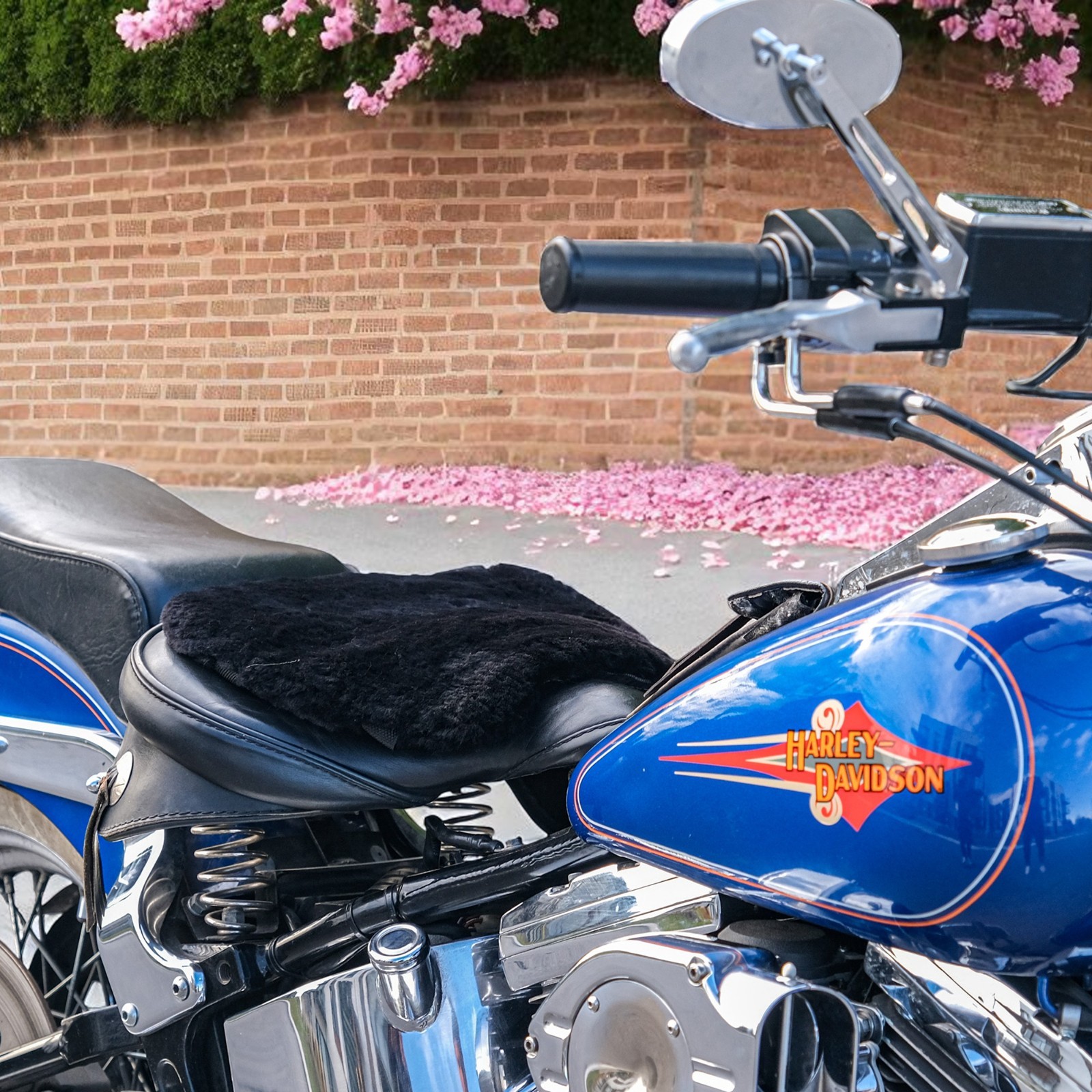 Sheepskin Motorcycle Seat Pad – Genine Silky Soft Sheepskin Seat Cover