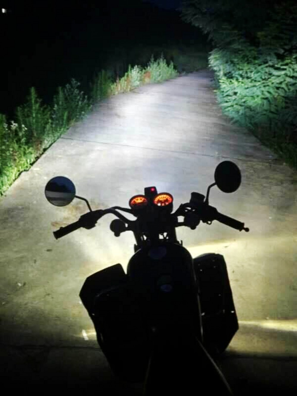 Black 5-3/4” 5.75″ inch 80W LED Motorcycle Headlight Halo High Low Beam 4800LM