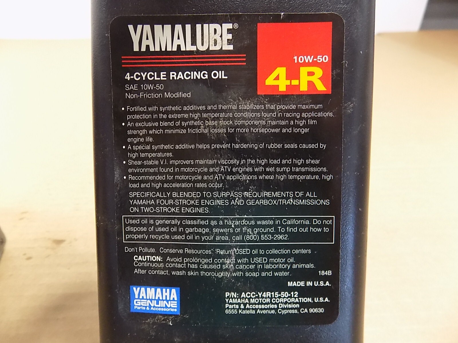 YAMAHA YAMALUBE 4-R 4-CYCLE RACING OIL / 8 QUARTS / SAE 10W-50 / SEMI SYNTHETIC