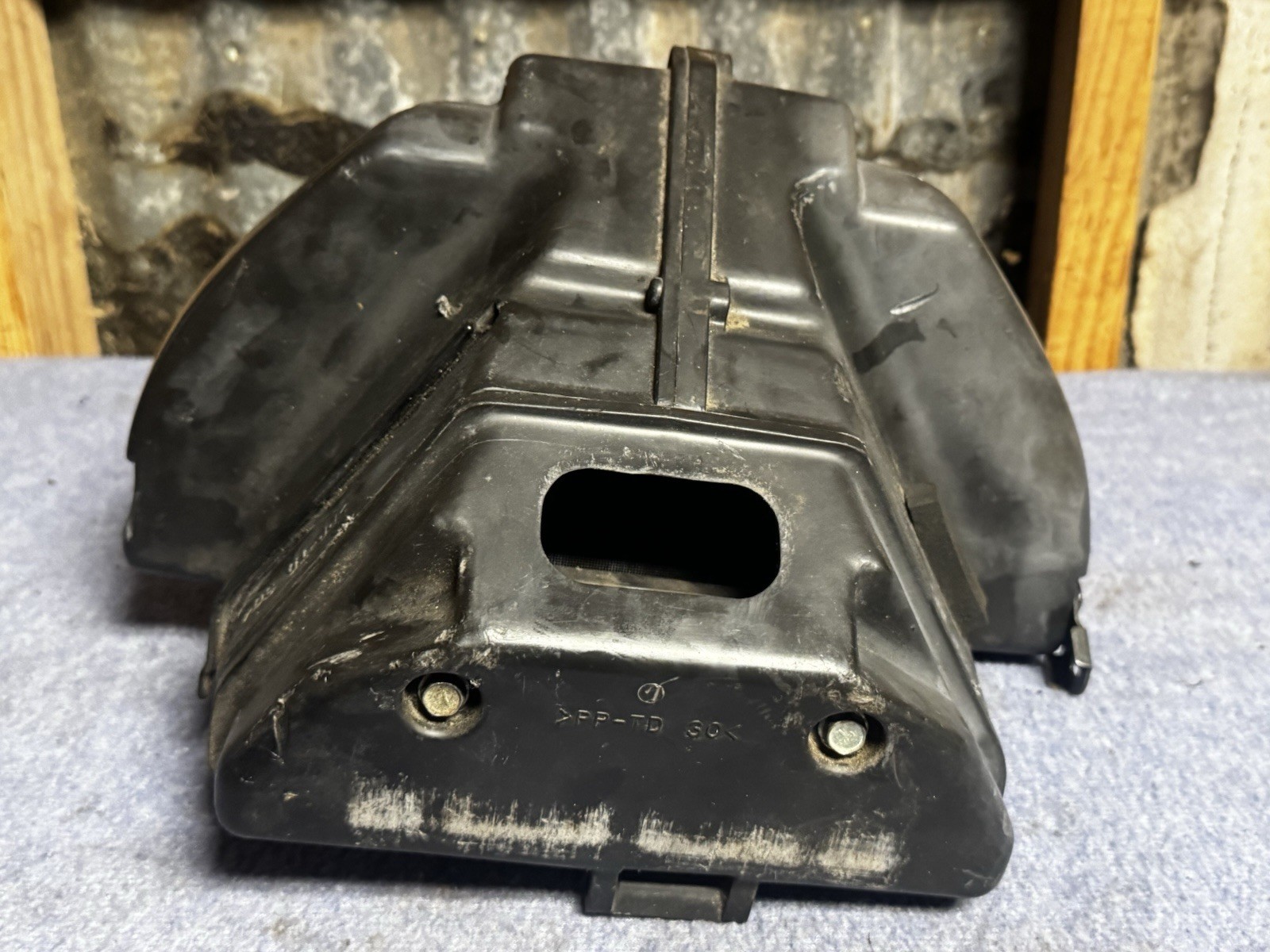 96-09 Kawasaki Vulcan 500 EN500C Complete Airbox Assembly