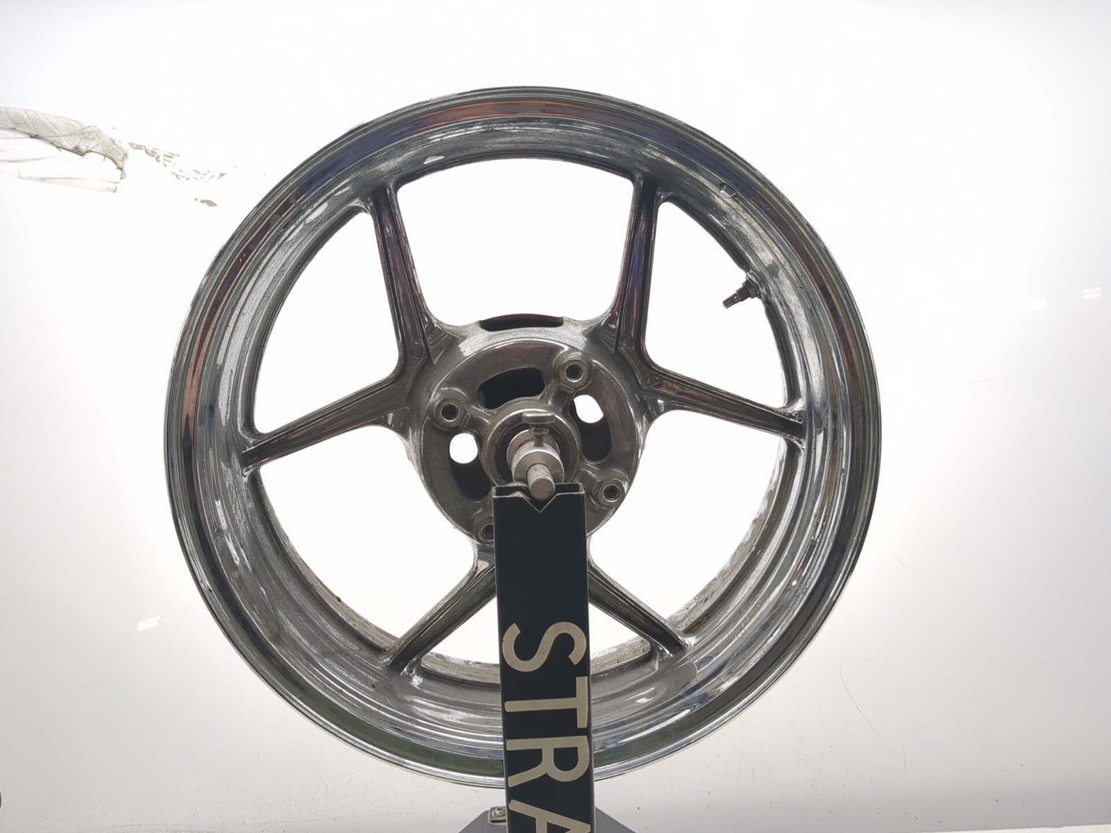 06-07 Kawasaki Ninja ZX10 ZX10R 17X6.00 Rear Wheel Rim STRAIGHT