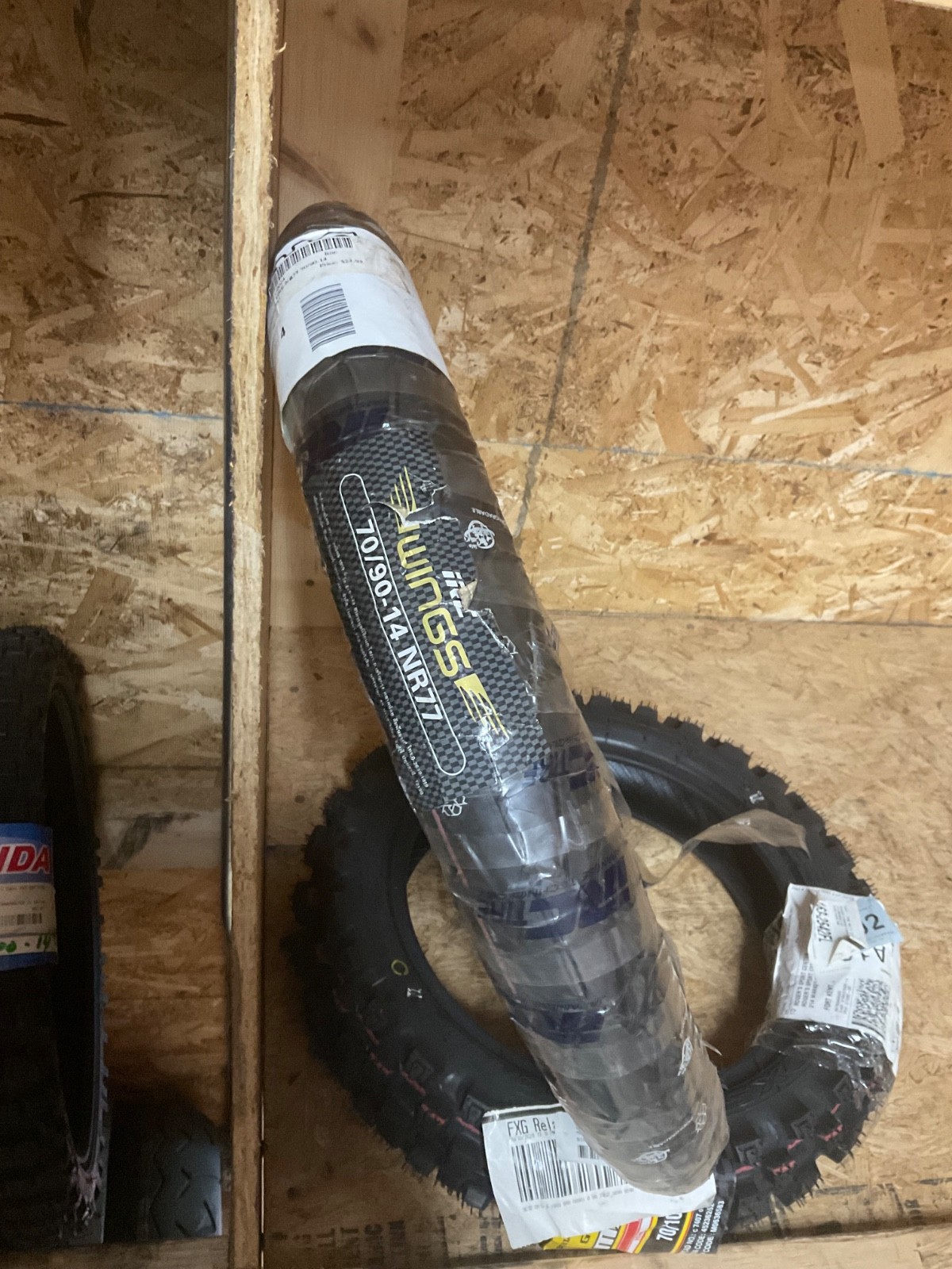 IRC Wings 70/90-14 NR77 Tire